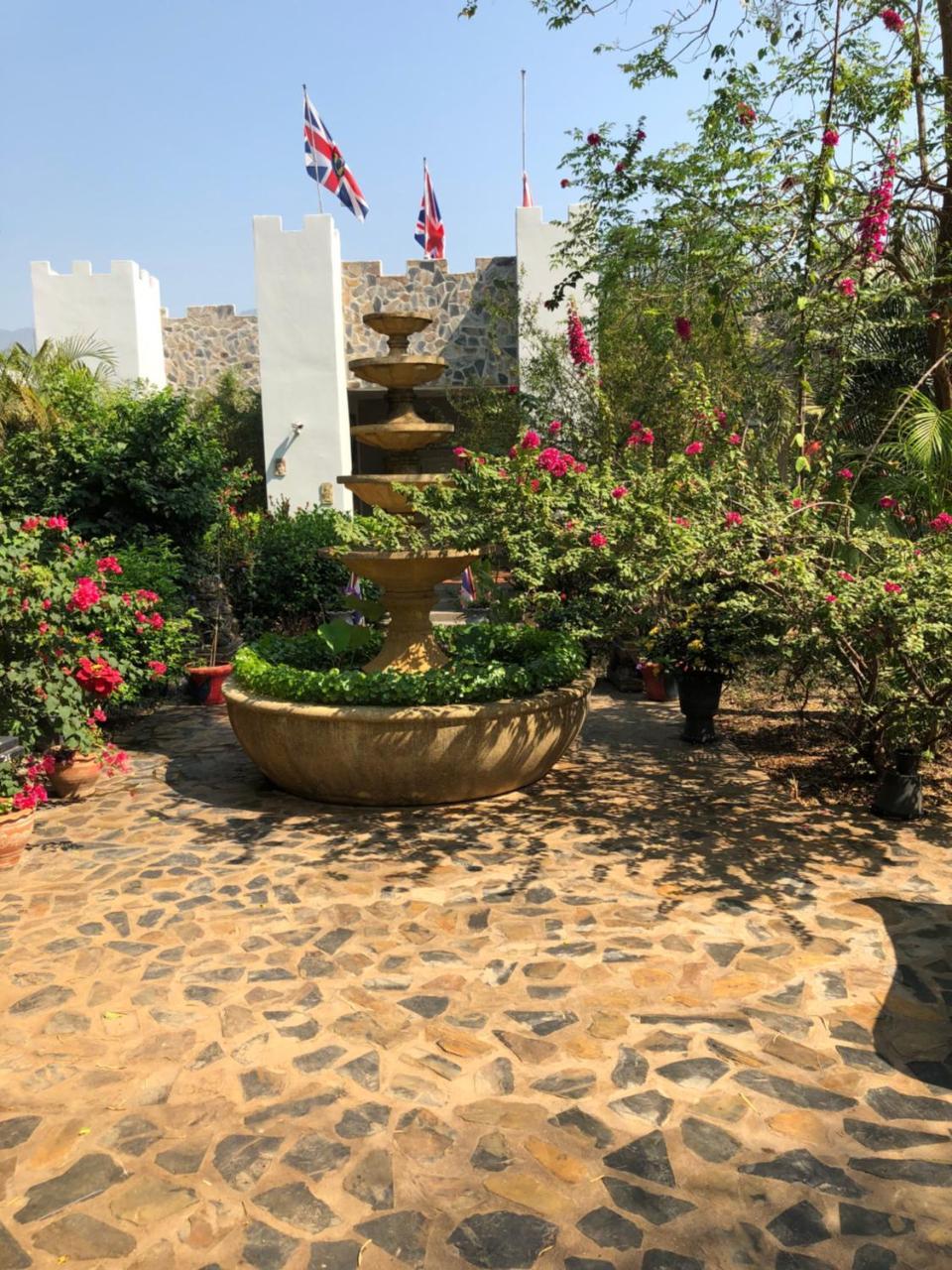 Thai Castle Resort Ban Thap Sila Exteriör bild
